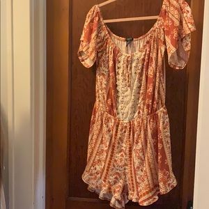 Rue 21 floral romper size XL